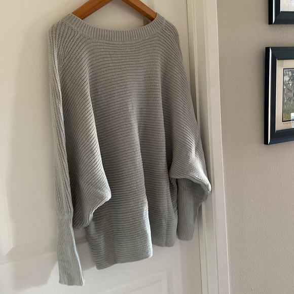 Gray Comfy Knit Sweater - Picture 2 of 4
